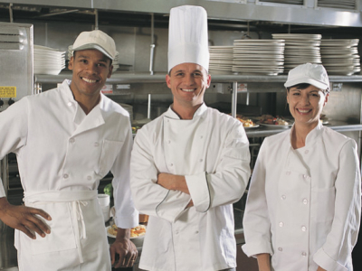 L'impact de l'induction sur la réduction de la chaleur ambiante et l'amélioration du confort des équipes en cuisine